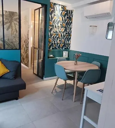 Magnifique T2 Centre 5 Min A Pieds Des Arenes De Апартаменты Ним